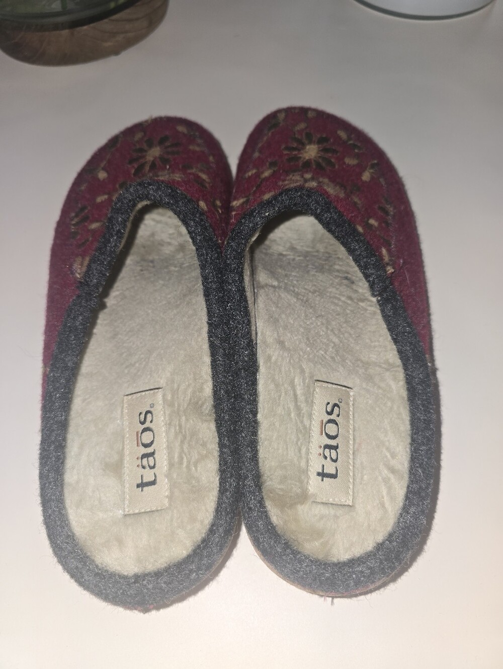 Taos Woolderness 2 Embroidered Wool Clog Slippers Cranberry Burgundy, Size 41 - Picture 5 of 13